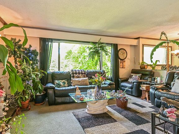 5th image of 31868 Carlsrue Ave