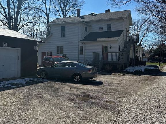 3rd image of 321 Grant St APT 3