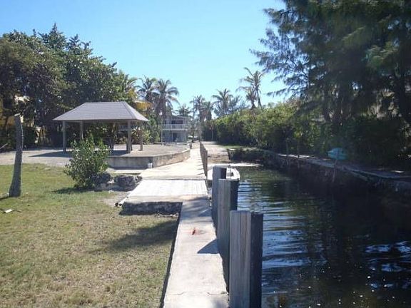 Dock