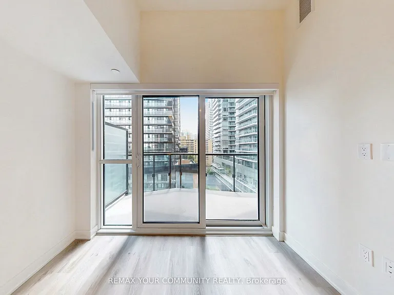 110 Broadway Ave E #819 — Photo 12