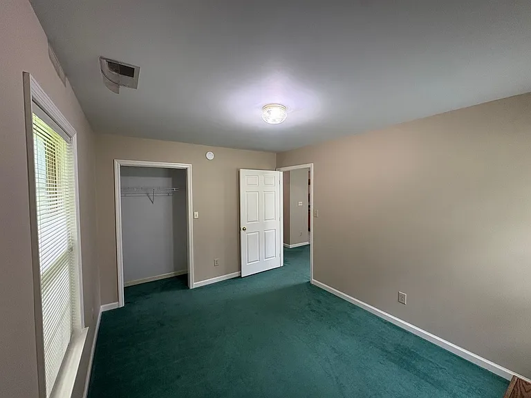 108 Meyer St #7 — Photo 8