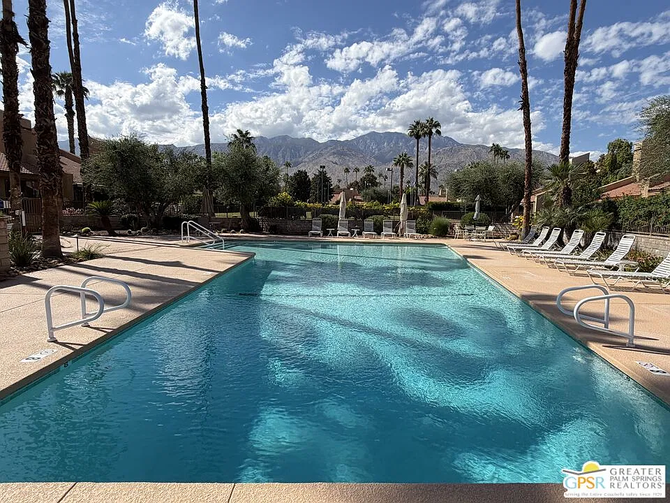 2 bed, 2.0 bath, 1130 sqft, $2,800 — Photo 1
