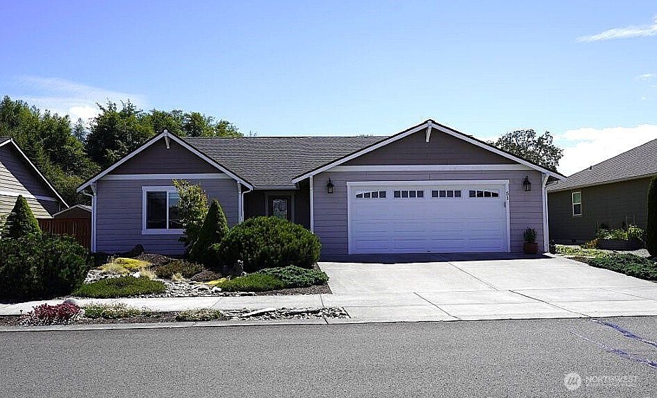 1st image of 51 Jara Way