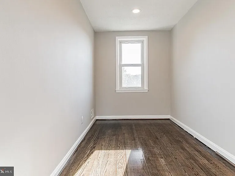 413 Rogers Ave — Photo 23
