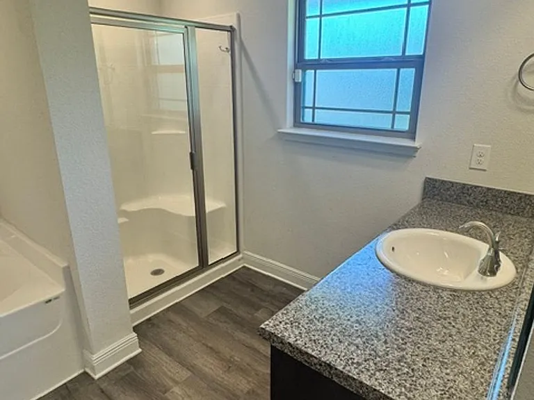 5746 Periwinkle Ln — Photo 14