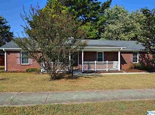 101 Savoy Cir NE, Huntsville, AL 35811