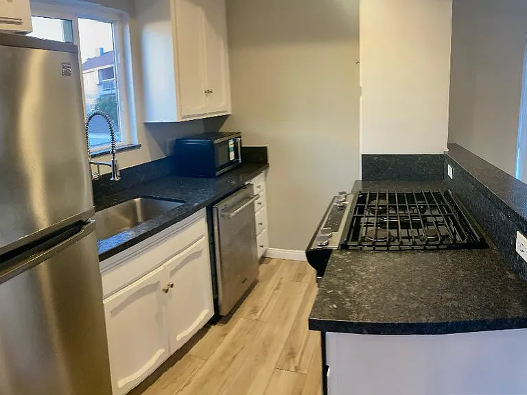 140C Hemlock Ave — Photo 19