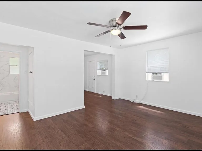 8410 Elrod St — Photo 6