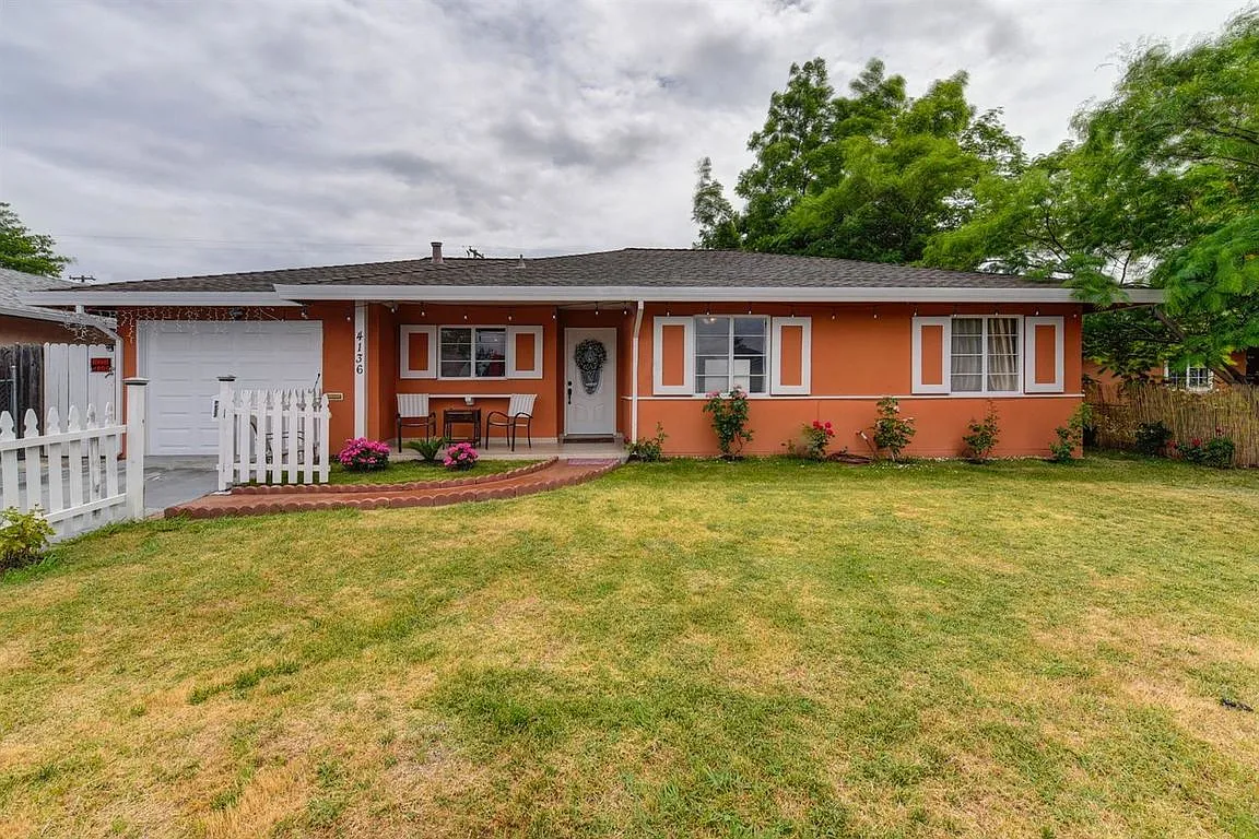 4136 Moriah Way photo 1