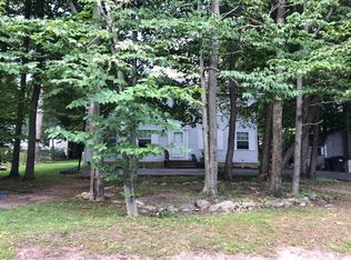 348 Coach Rd, Tobyhanna, PA 18466