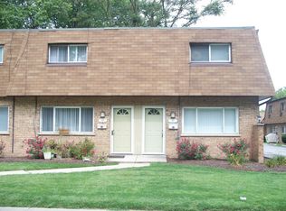 877 Richard St #G, Aurora, IL 60506