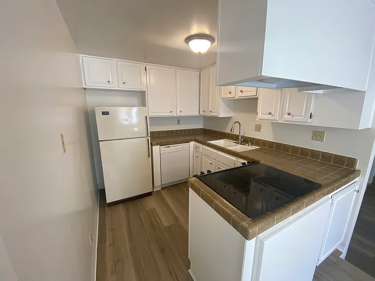 11425 Rochester Ave #2 — Photo 7