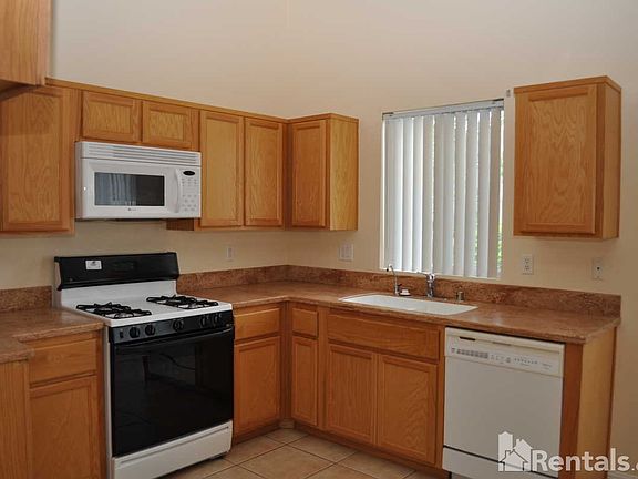 4th image of 3637 Wild Willow St