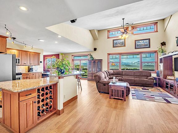5th image of 3237 Romnes Rd