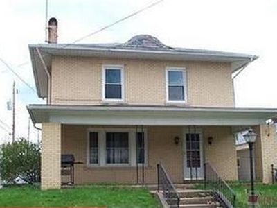 120 W 9th St, Uhrichsville, OH, 44683