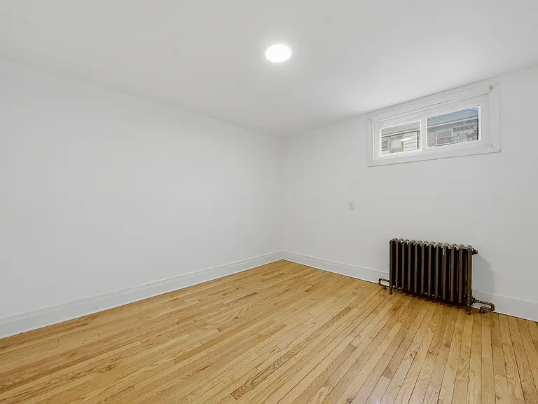 49 Trinity Pl #1 — Photo 15