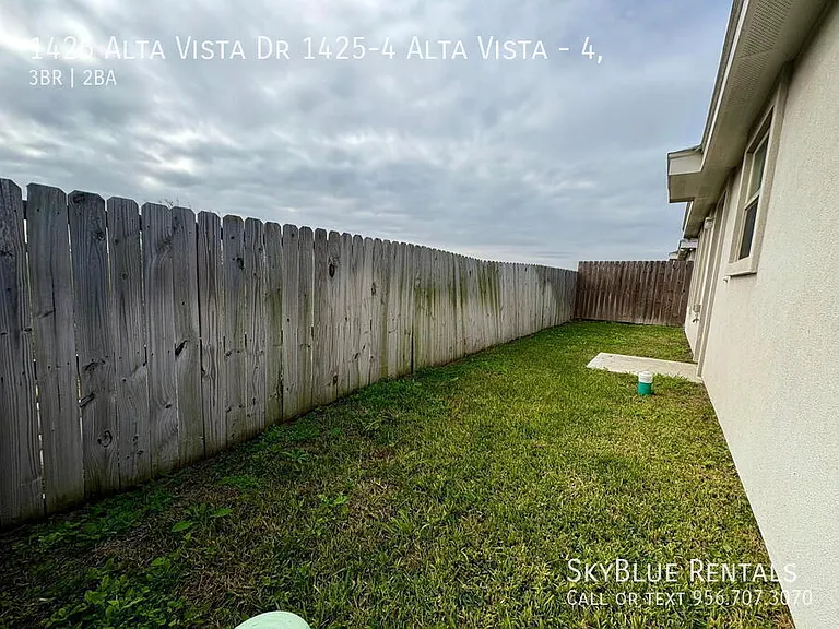 1425 Alta Vista Dr #4 — Photo 13