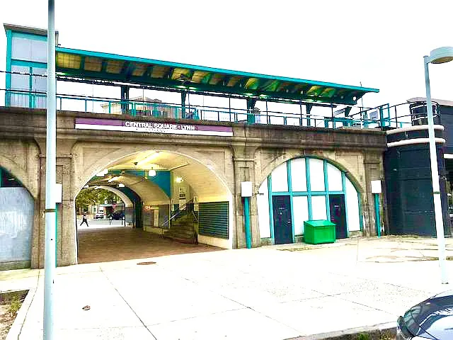2 bed, 1035 sqft, $2,400 — Photo 4