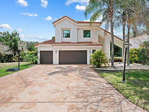2nd image of 4777 Chardonnay Drive
