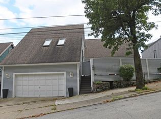 973 Hill St, Cincinnati, OH 45202