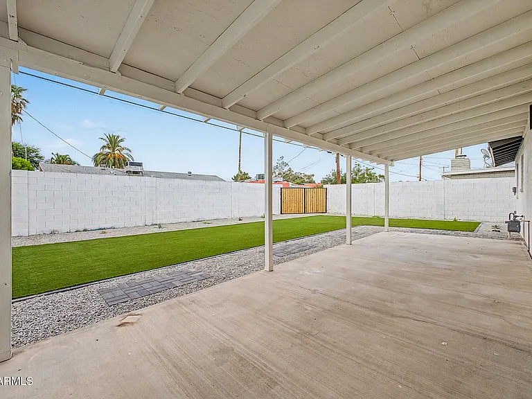 8440 E Palm Ln — Photo 20
