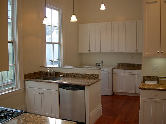2nd image of 1915 1/2 Divisadero St