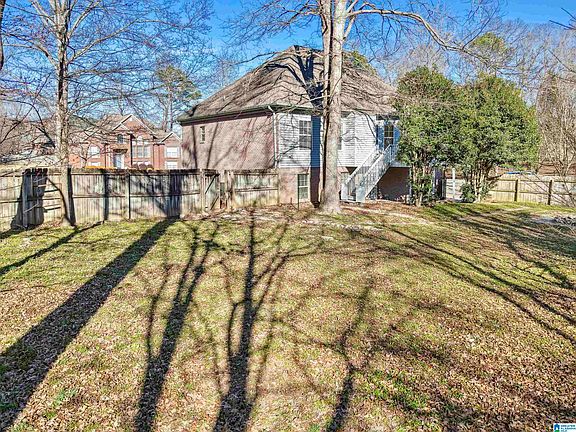 5th image of 205 Camellia Dr