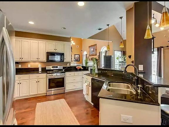 2nd image of 1301 Woody Hill Ct