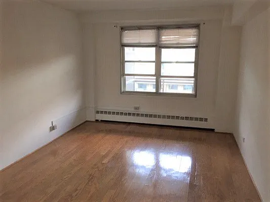 Sold by Strictly Realty Inc | media 8