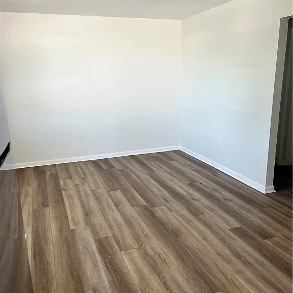 1801 Kent Dr — Photo 4
