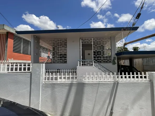 Calle Jose Valiente Pueblo #24, Corozal, PR 00783