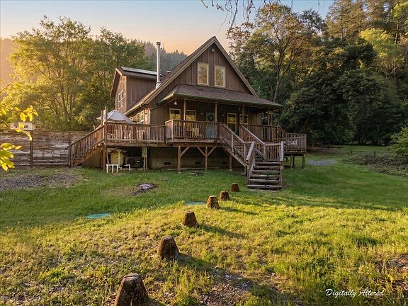 2nd image of 61 Sunset Pl