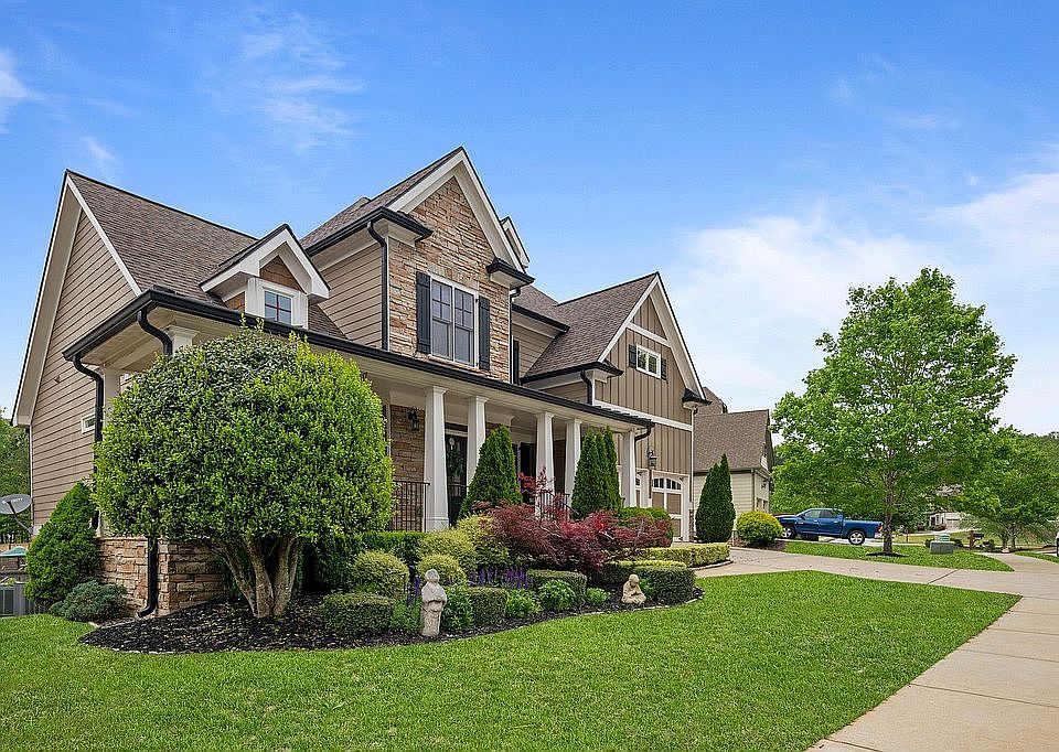 2nd image of 166 Cedar Ridge Way