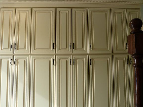Front Entrance Hall Way Customized Pantry