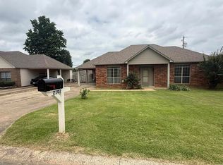 2102 Jonathan Ln, Searcy, AR 72143