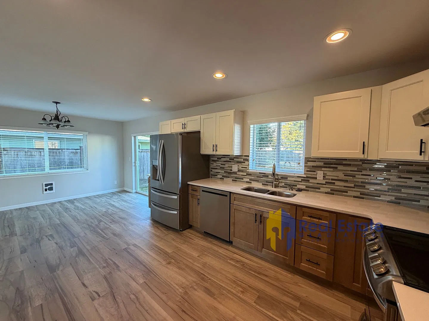 Beautifully Updated 4-Bedroom Home in Monroe, WA — Photo 4