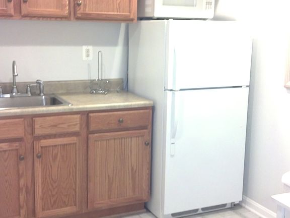 5th image of 517 Meadow Hall Dr