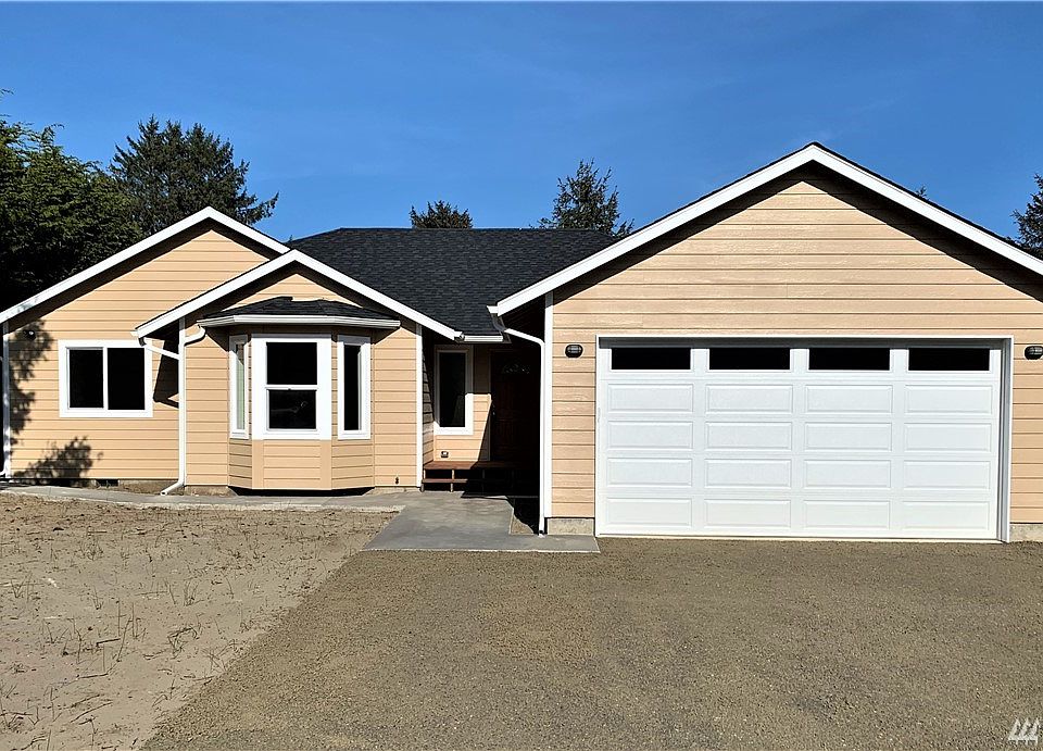 Popular floor plan and quality built home is now finished and ready for move in! Notice the extra wide driveway for additional parking!