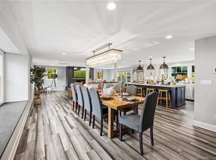 83 Gatehouse Rd, Trumbull, CT 06611