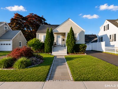 427 Reef Road, Fairfield, CT, 06824