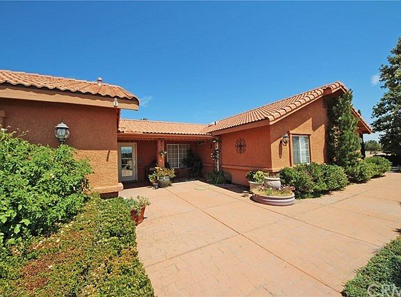 2nd image of 8230 Mesa Ave