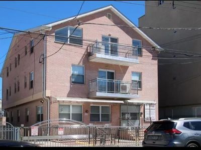 2567 E 14th St #2R, Brooklyn, NY, 11235