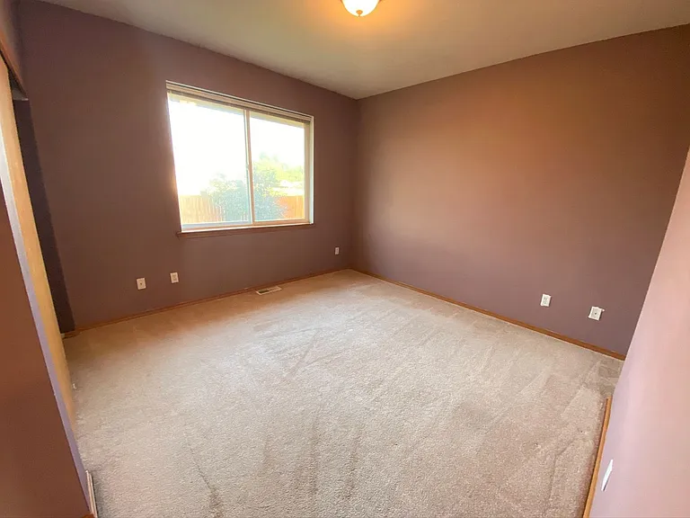 2405 N Lilac Way — Photo 22