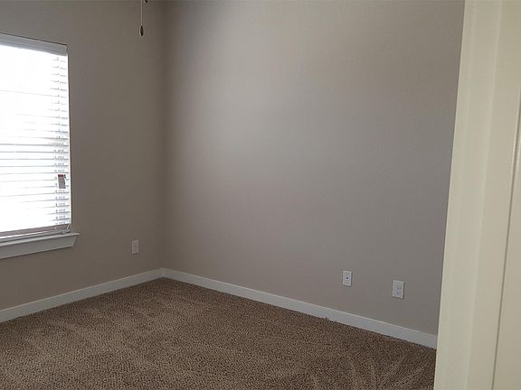 5th image of 7118 Faith Way #101