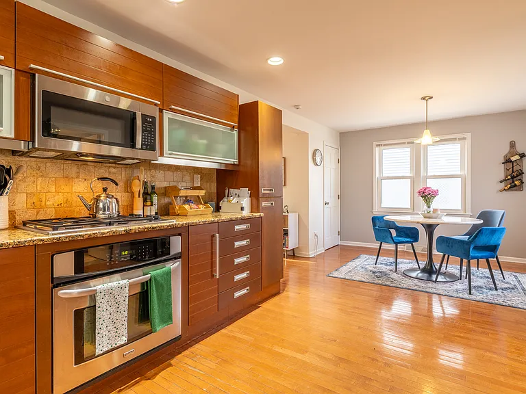 1315 E Lake Dr — Photo 14