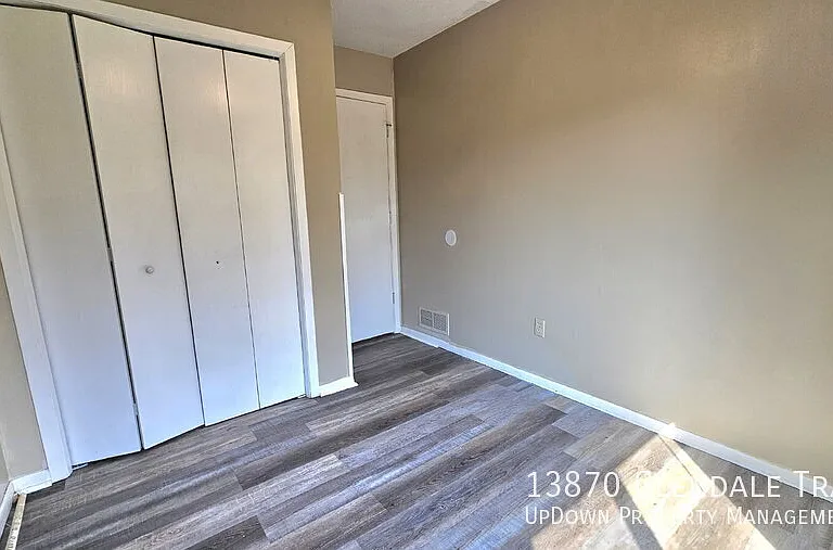 13870 Glendale Trl — Photo 11