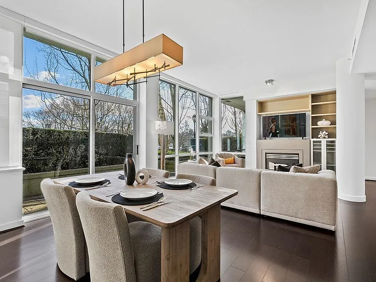 638 Beach Cres #Townhouse 105 — Photo 9