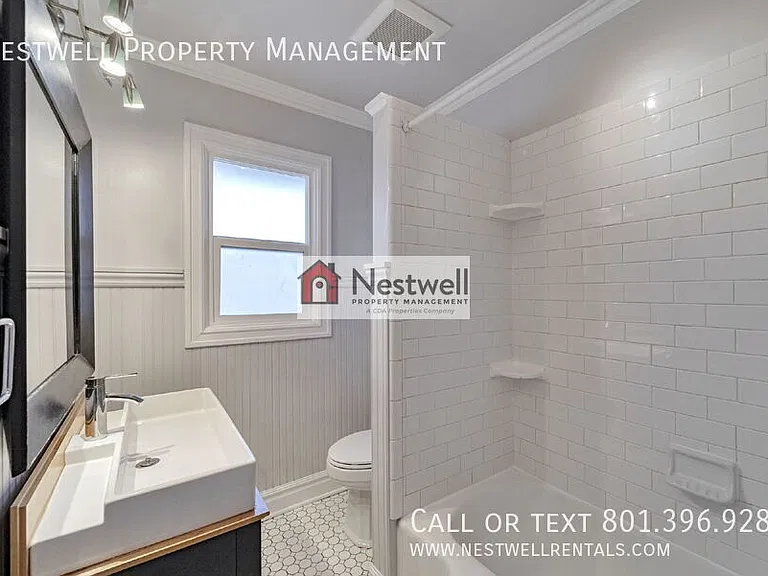 2471 S Douglas St — Photo 10
