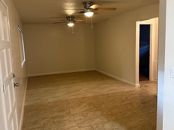 3rd image of 3061 E Hammond Ave #B-005