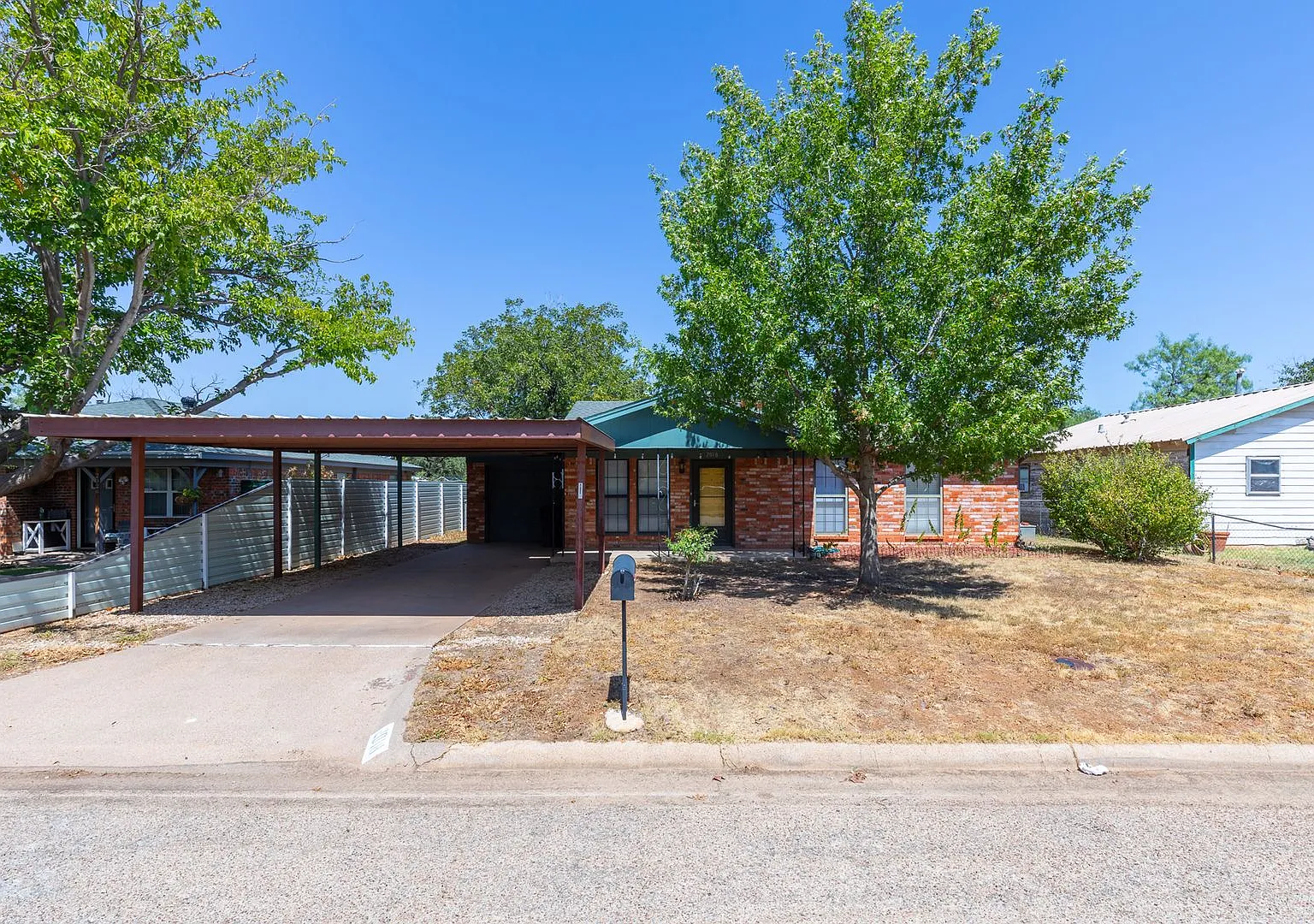 2018 Summers st, Abilene, Tx 79603 — Photo 1